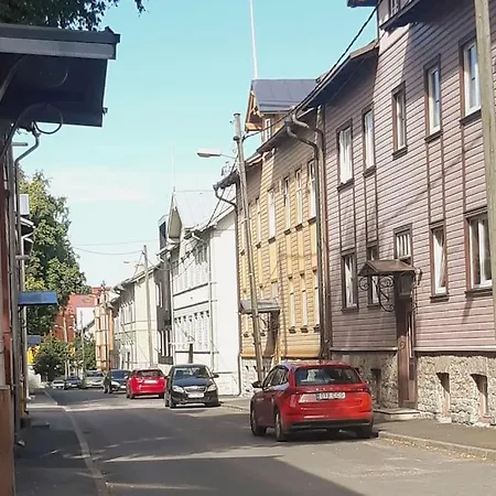 Lossikamber Kalamajas Апартаменты *